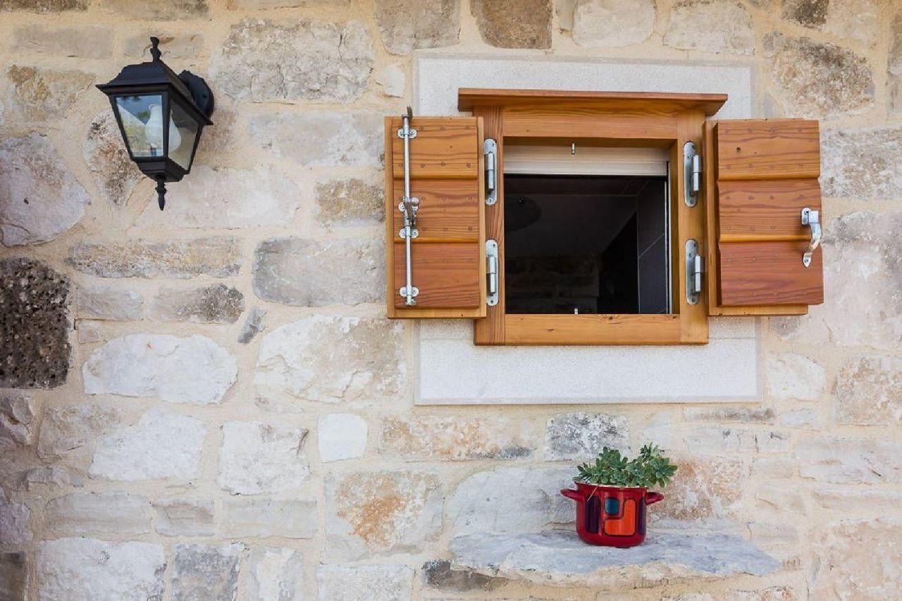 House Vesna Kupinova Villa Milna  Exterior photo